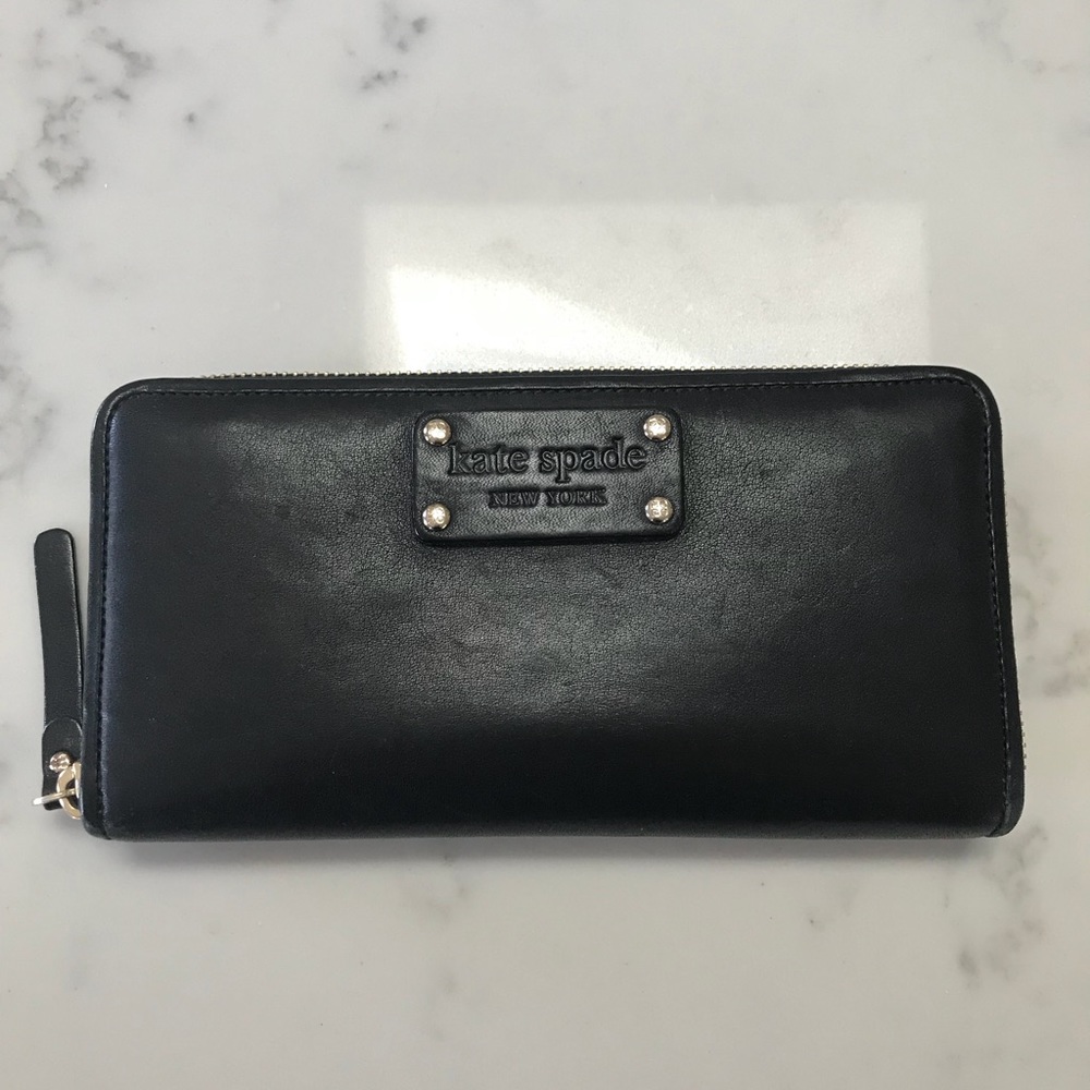 Black Kate Spade wallet